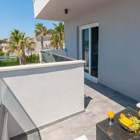 Apartments & Luxury Penthouse Duce Omis Exterior photo