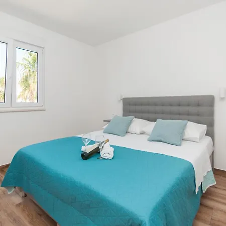 Apartments & Luxury Penthouse Duce Omis Exterior photo