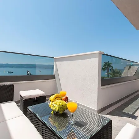 Apartments & Luxury Penthouse Duce Omis Exterior photo