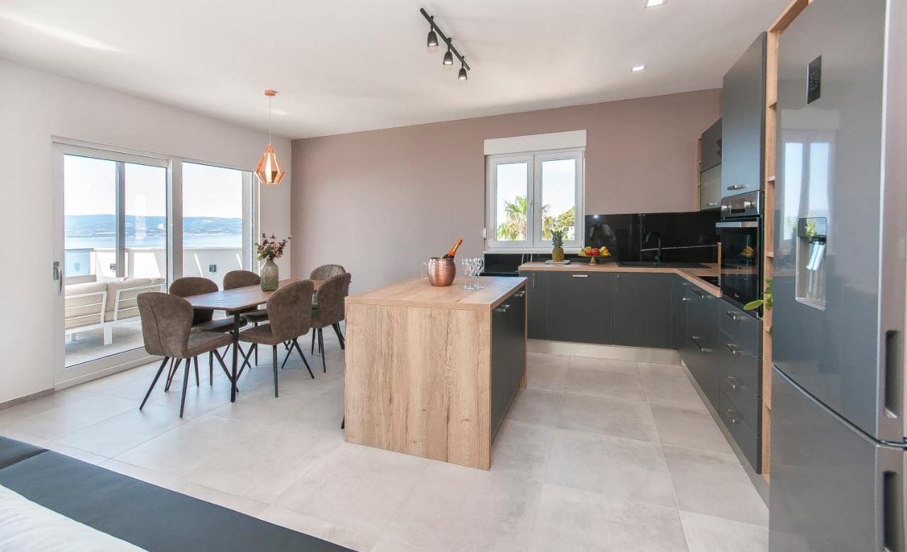 & Luxury Penthouse Omis Apartment Duce