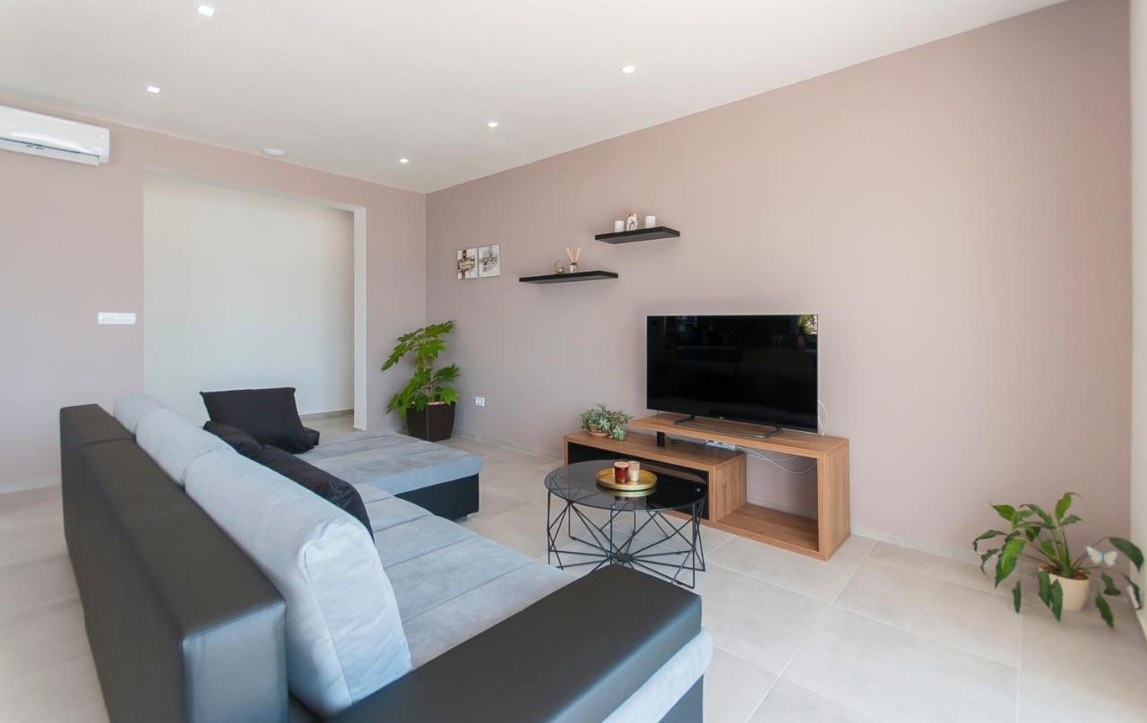 Apartment & Luxury Penthouse Omis *