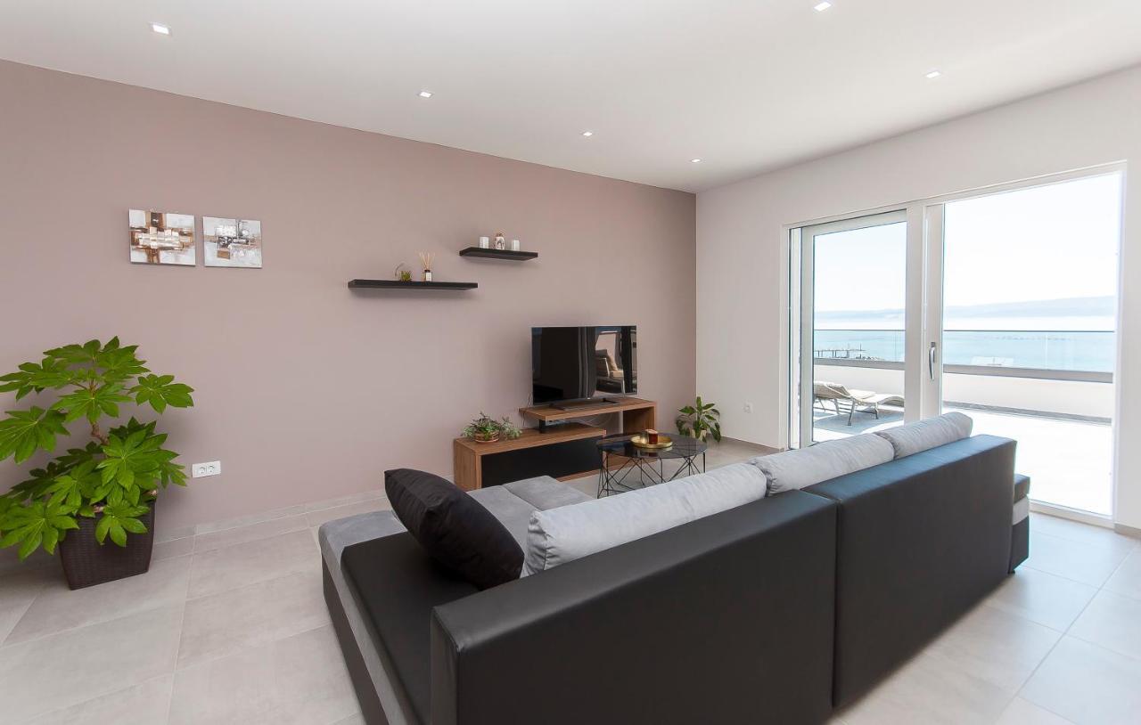 & Luxury Penthouse Omis Duce
