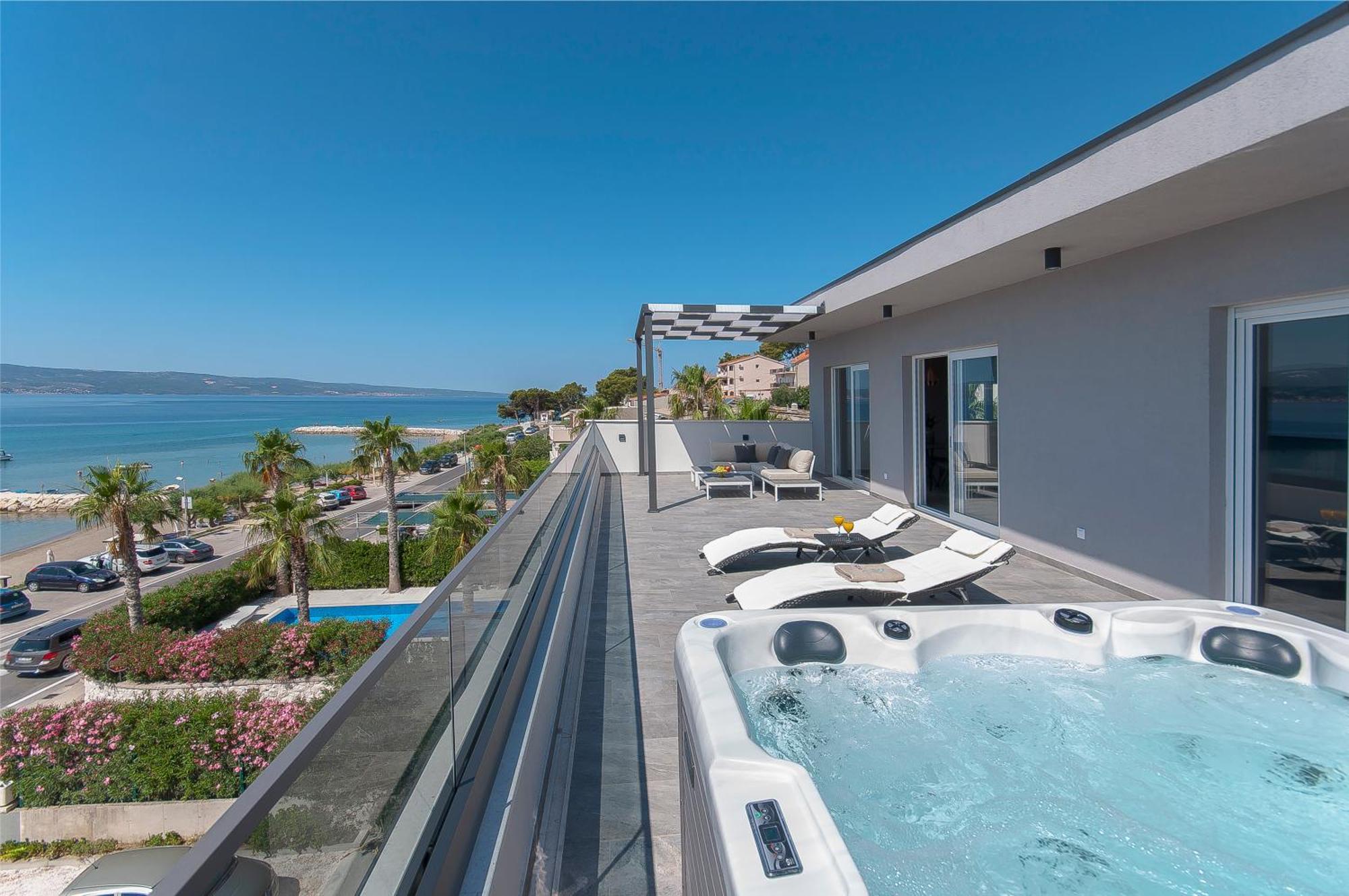 & Luxury Penthouse Omis Apartment