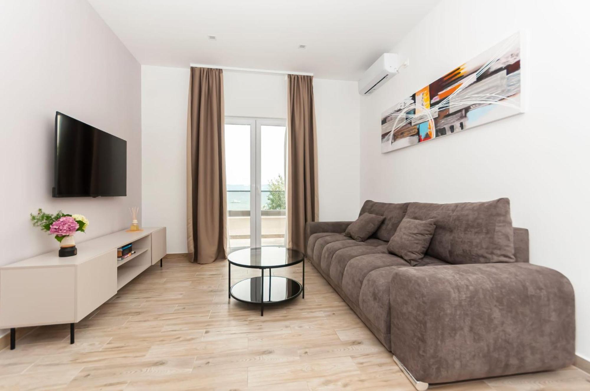 & Luxury Penthouse Omis Duce